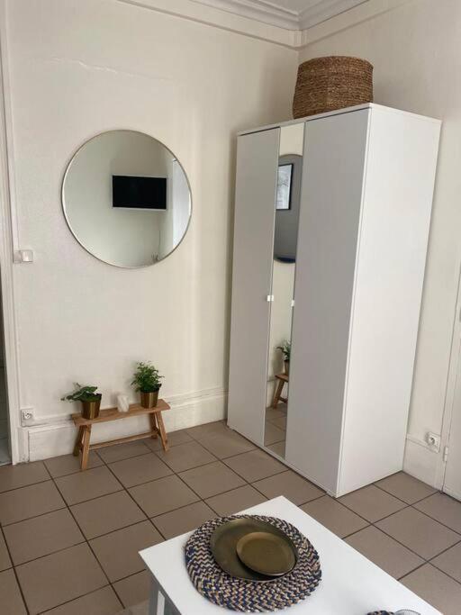 Le Penseur Studio Apartment Orleans Ngoại thất bức ảnh